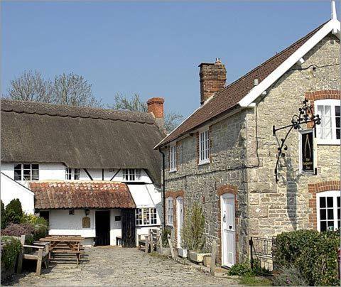 Compasses Inn 티스버리 외부 사진